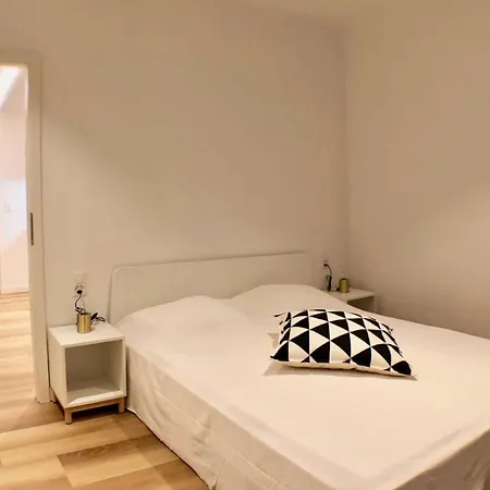 Minerva 406 Apartment *